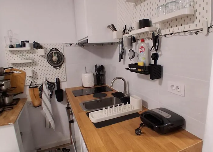 Garsoniera Langa Mare * Konstanca