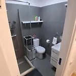 Apartment Garsoniera Langa Mare
