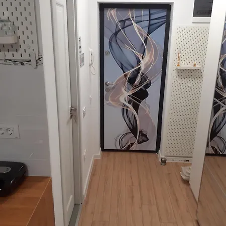 Garsoniera Langa Mare Apartmán *