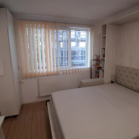 Garsoniera Langa Mare