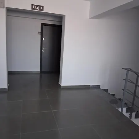 Garsoniera Langa Mare Apartmán *